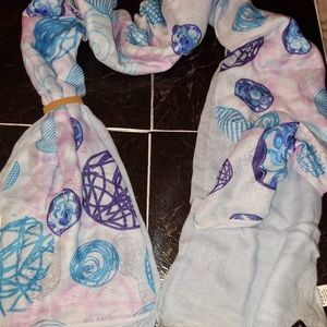 Brand new scarf really nice